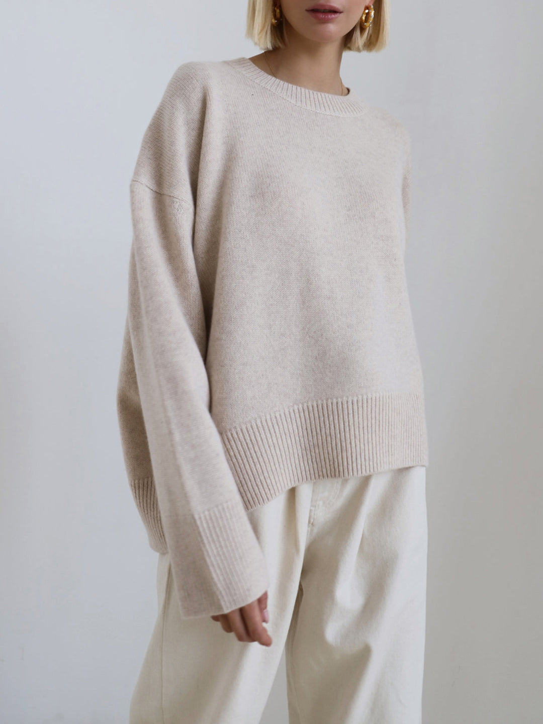 Women’s Crew Neck Long Sleeve Knitted Sweater 2